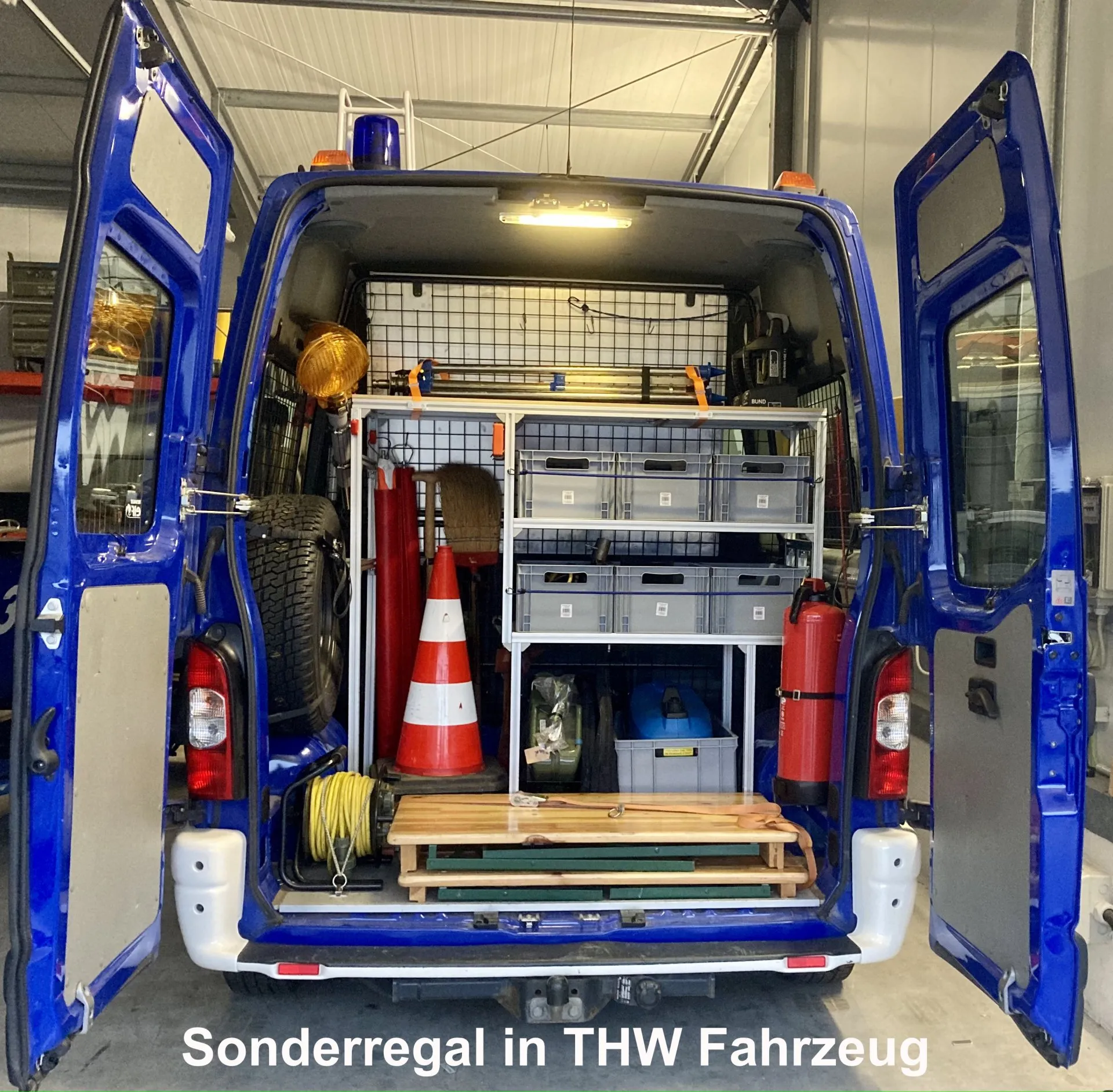 Sonderregal+Technisches+Hilfswerk+-1920w